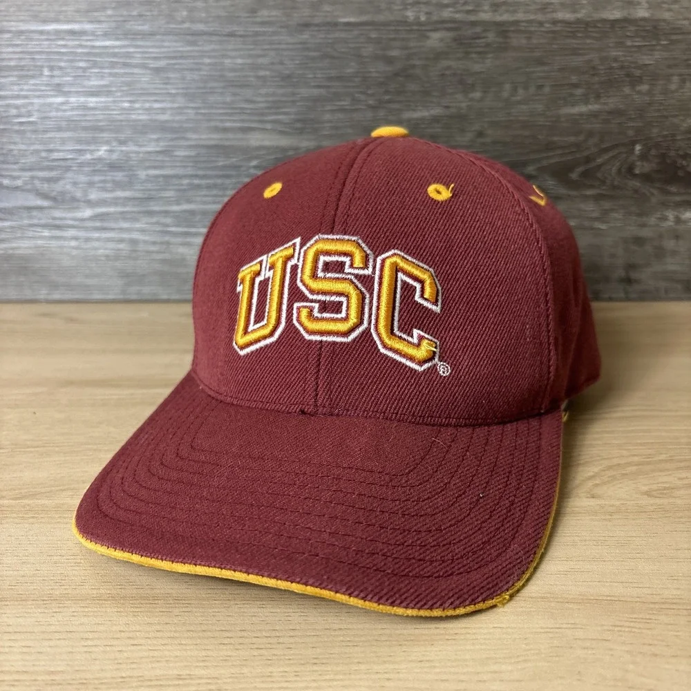 USC Trojans Hat Cap‎ Fitted Mens 7 1/8 Maroon Yellow NCAA College Football